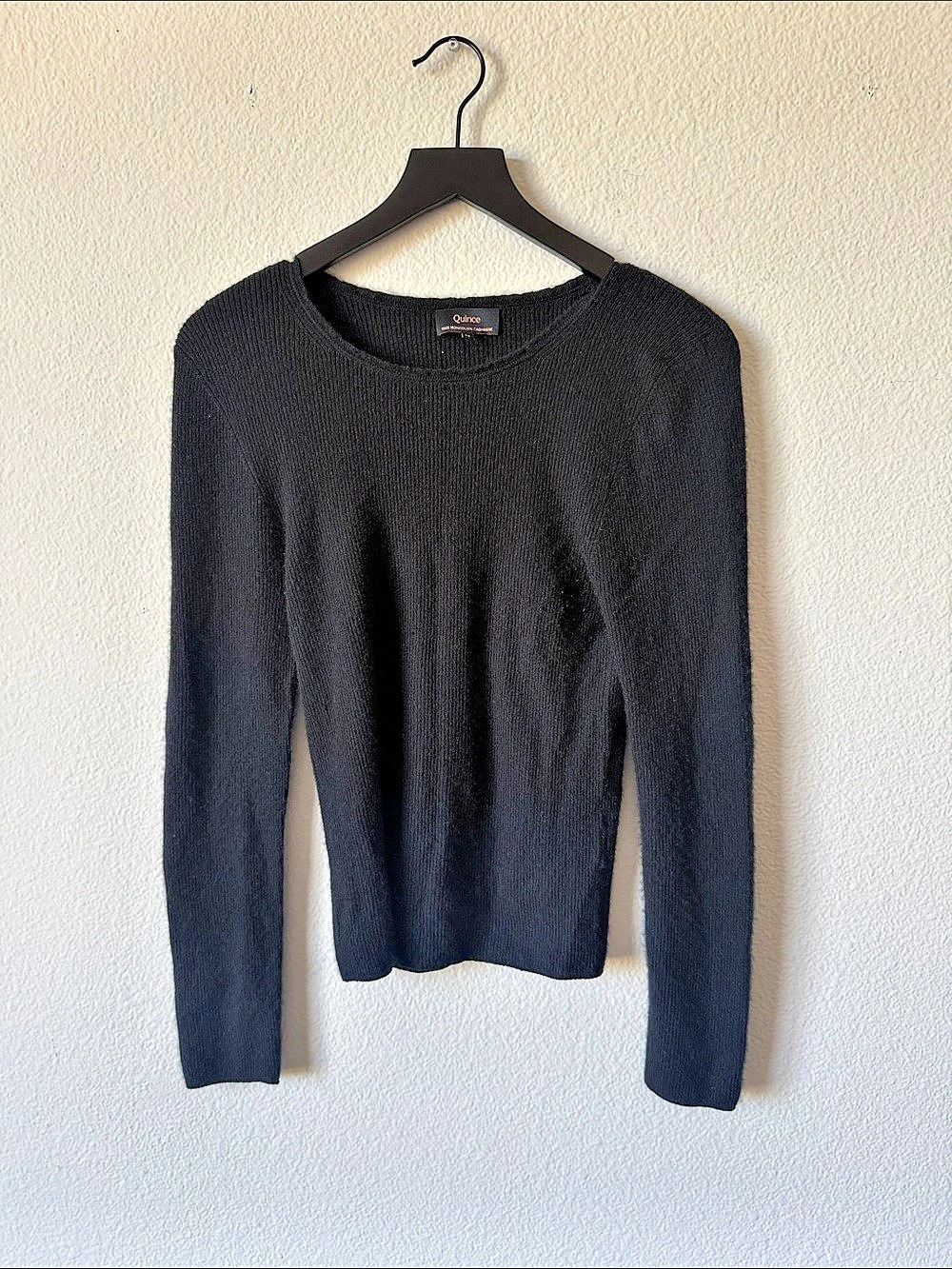 Quince Mongolian Cashmere Ribbed Crewneck Sweater Cashmere Crewneck in Black
